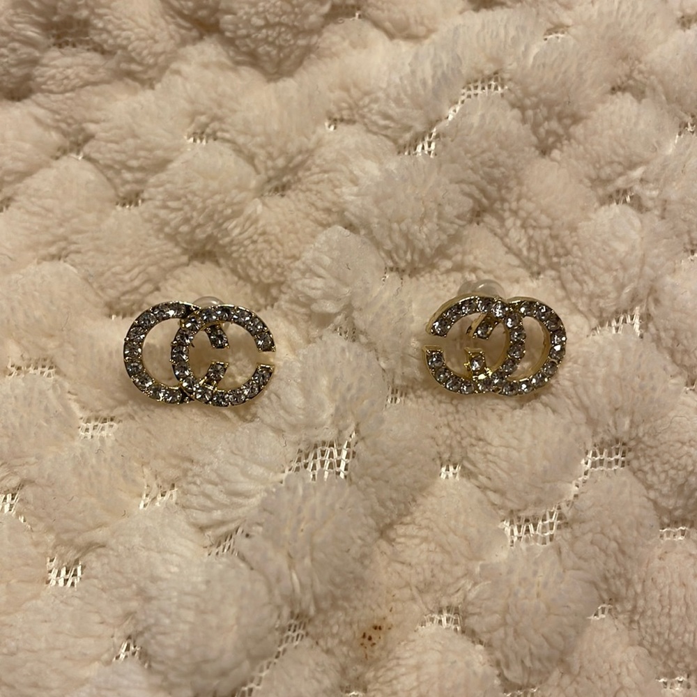 Gold earrings
